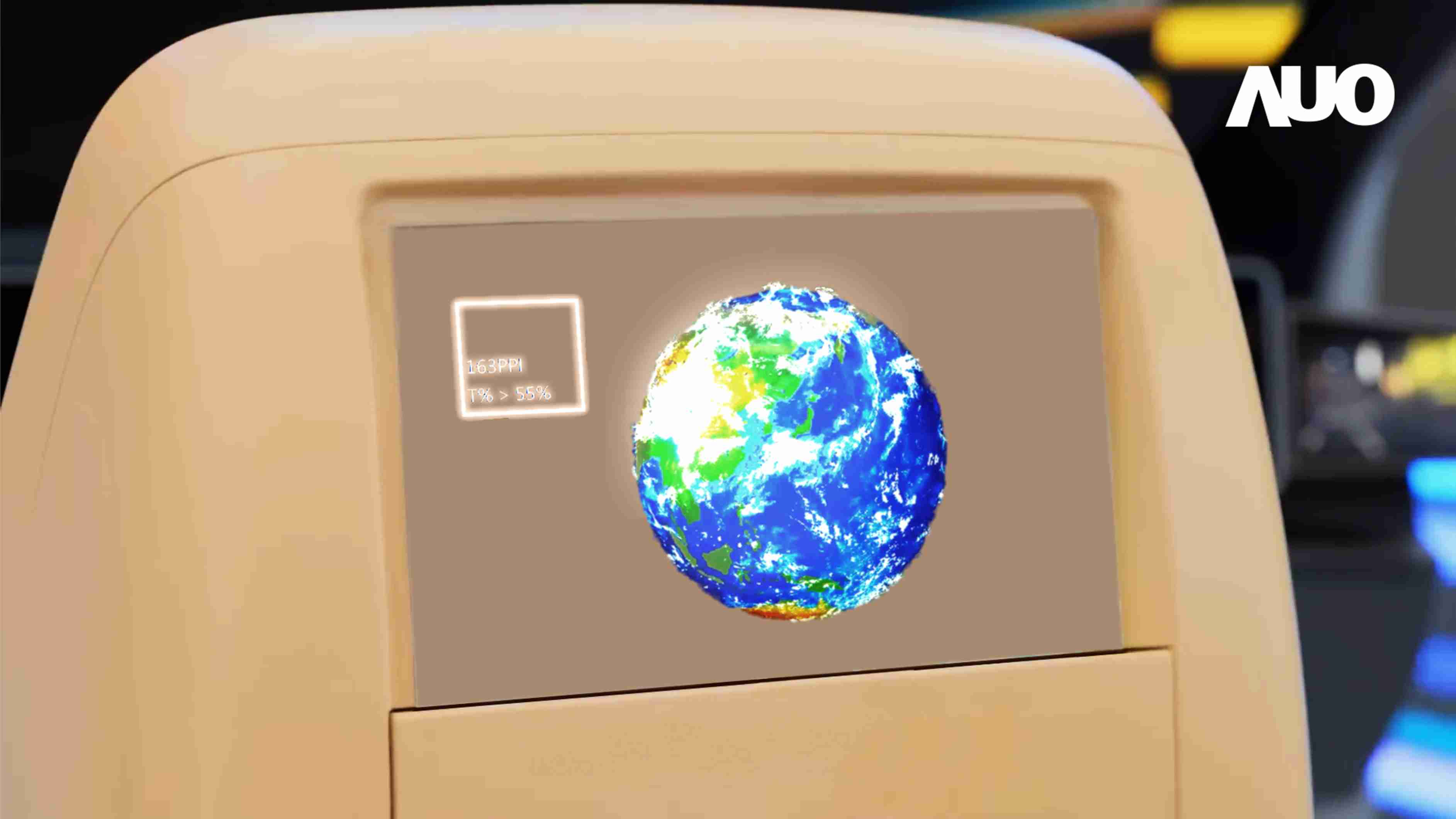 尊龙z6突破设计与制程挑战，，推出全球最高分辨率163ppi的13.5吋透明Micro LED面板，，，并积极布局智能车市场，，以期拓展透明显示应用的可能性